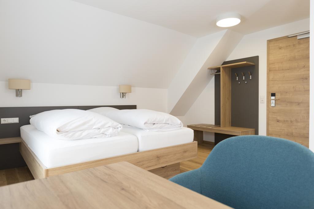 Landgasthof Zahn Elchingen Luaran gambar